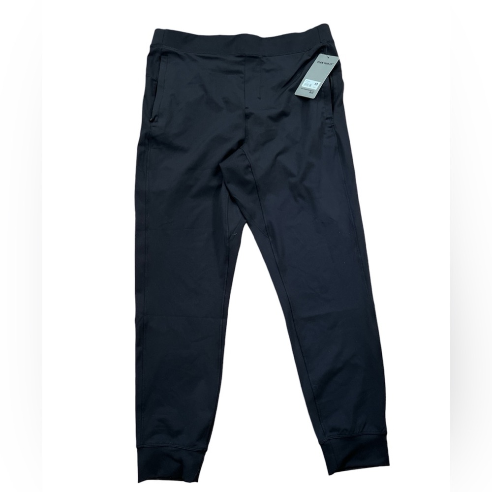Men’s size medium 90 Degree by Reflex jogger athletic pants. New with tags!